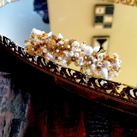 Beachy Boho Beaded Shell Bracelet - Picture 1 of 11